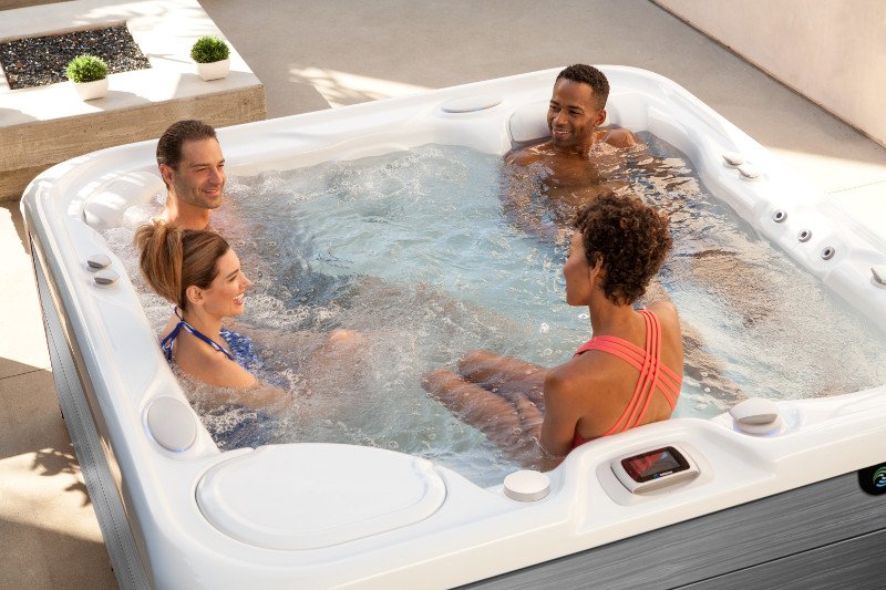 HotSpring-Highlife-Aria-AlpineWhite-Driftwood-groep-2 Hotspring-Aria-Higlife-sfeer-groep