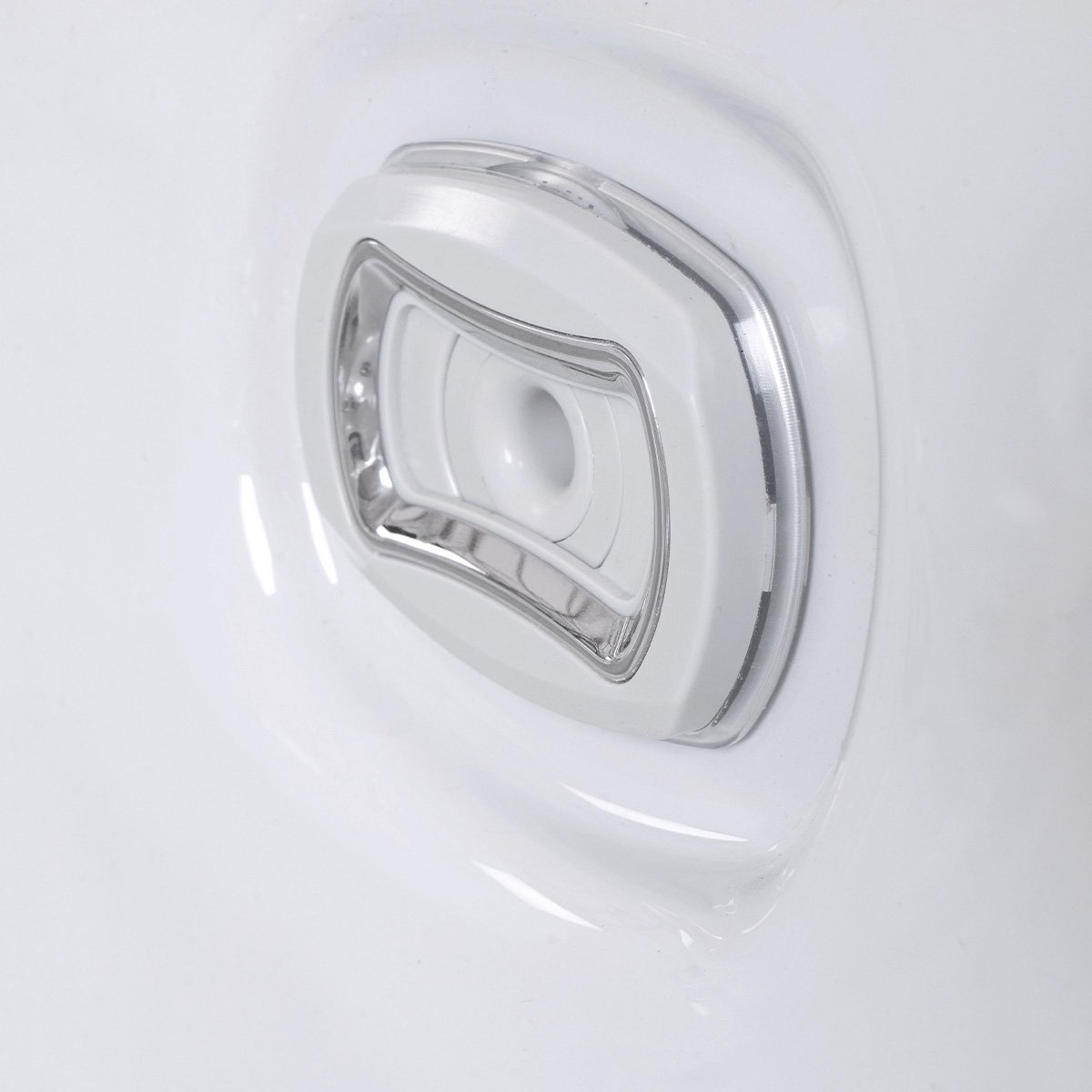 Wellis_Everest-LIFE_detail_jet Wellis Everest detail jet